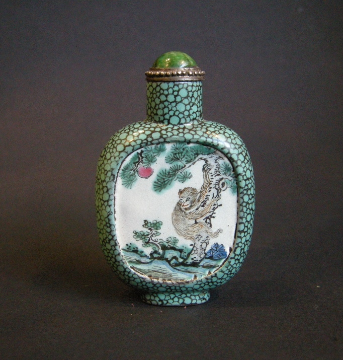 Yixing ware snuff bottle